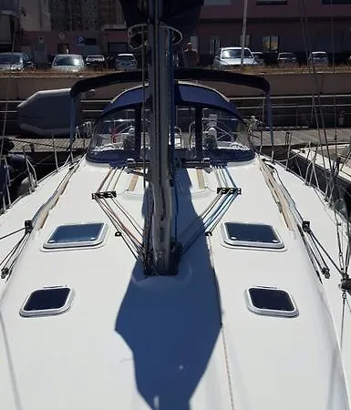 Sail&b *